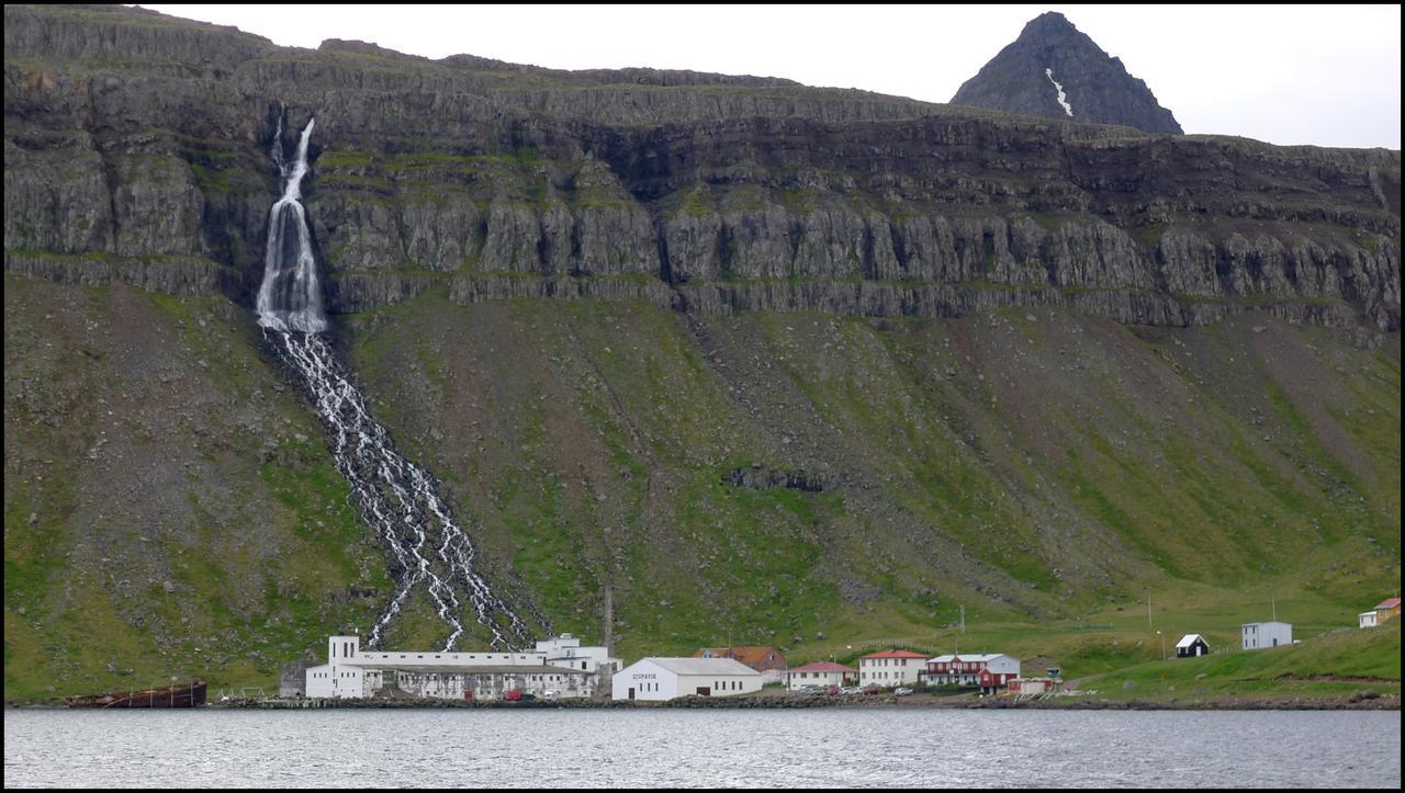 Hotel Djupavik Exteriör bild